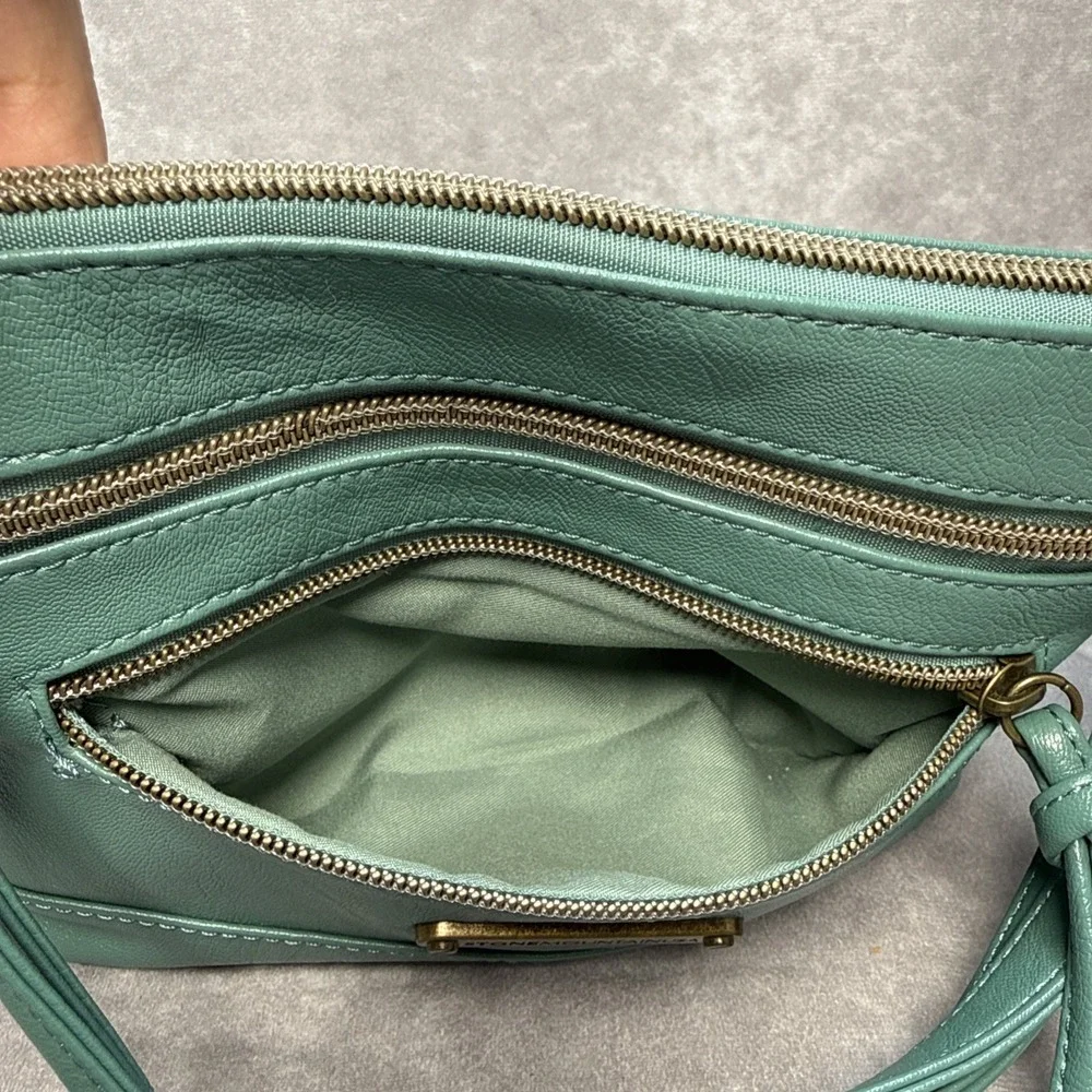 Stone Mountain USA Teal Real‎ Leather Crossbody Bag EUC